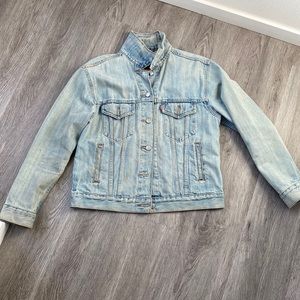 Levi’s denim jacket. Size medium.